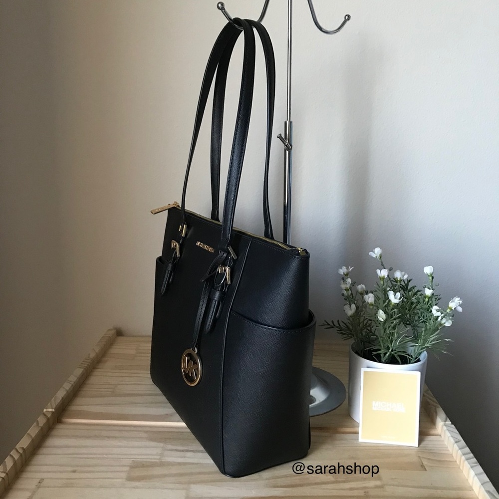 🌼Michael Kors Set - Picture 15 of 16